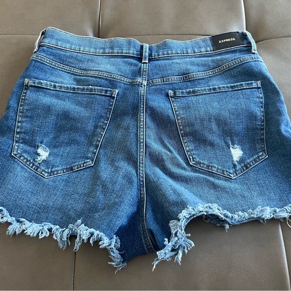 Express mom super high rise shorts -sz 14 - Picture 2 of 7